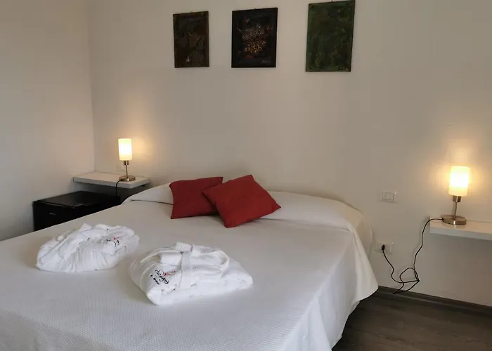 Oda ve Kahvaltı Samaro - Bassacutena