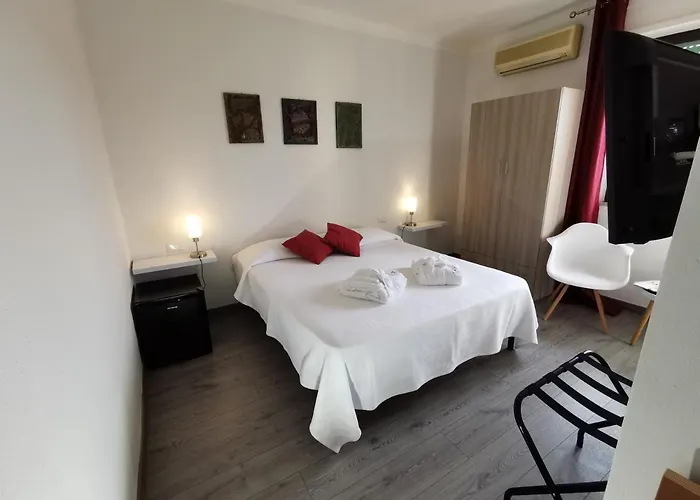 Oda ve Kahvaltı Samaro -